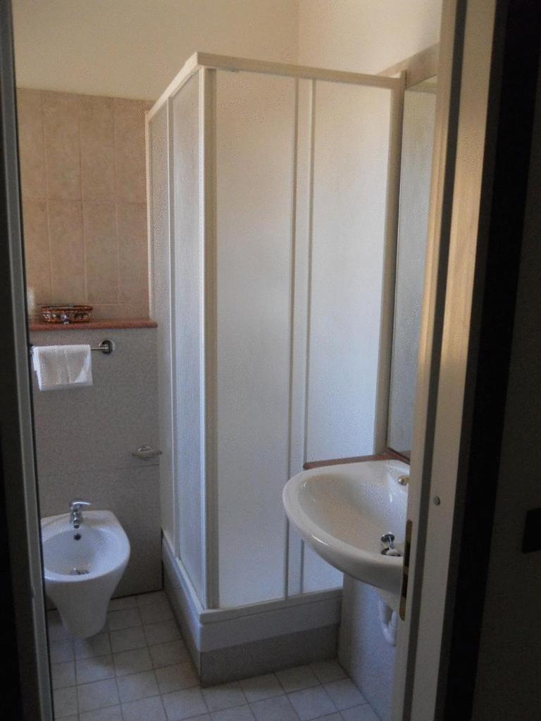 Hotel Traghetto Civitavecchia Esterno foto
