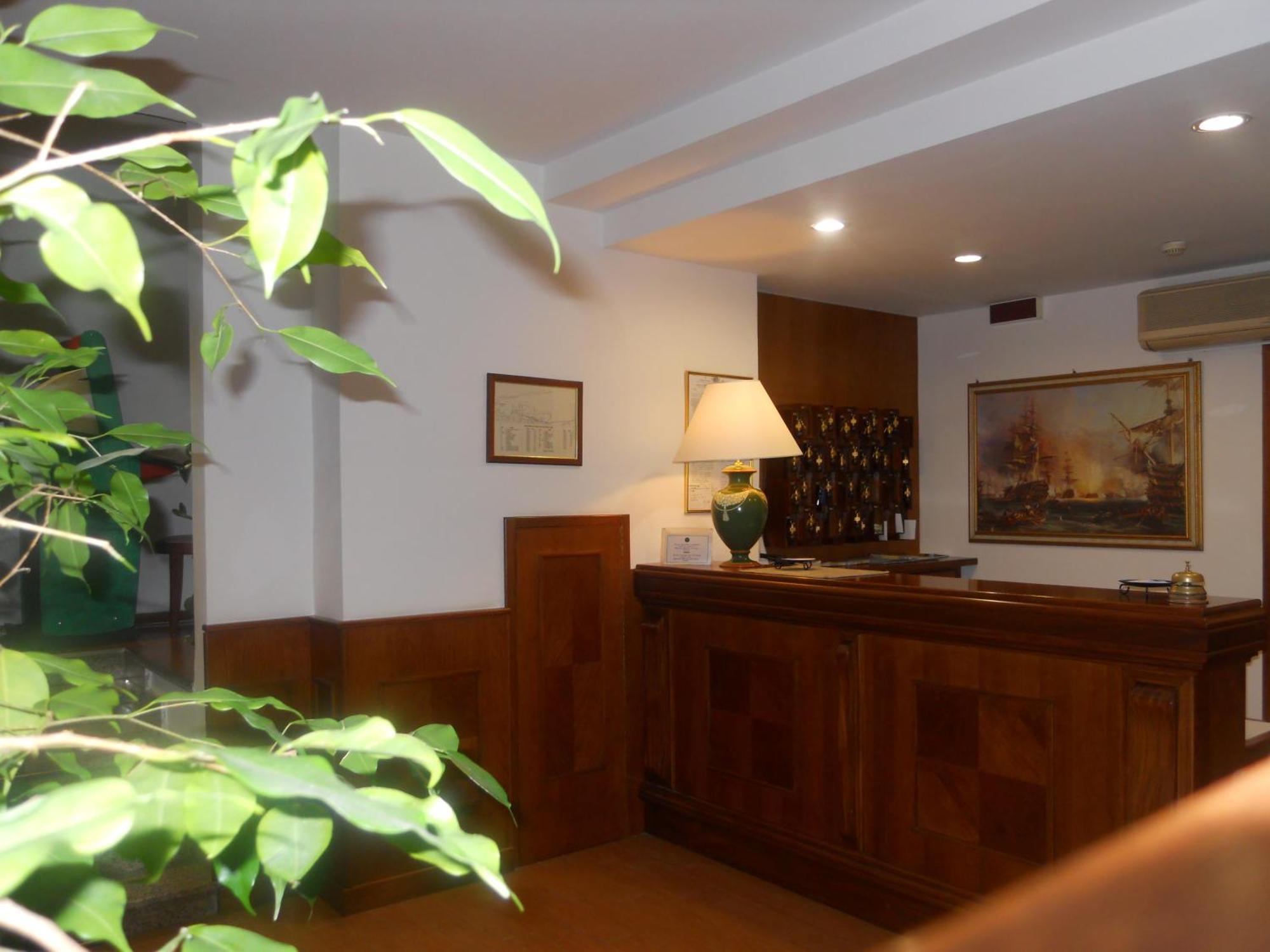 Hotel Traghetto Civitavecchia Esterno foto