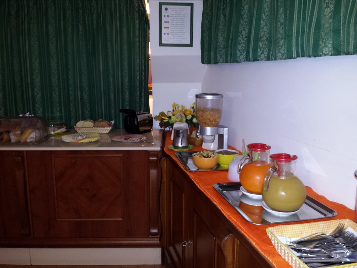 Hotel Traghetto Civitavecchia Esterno foto