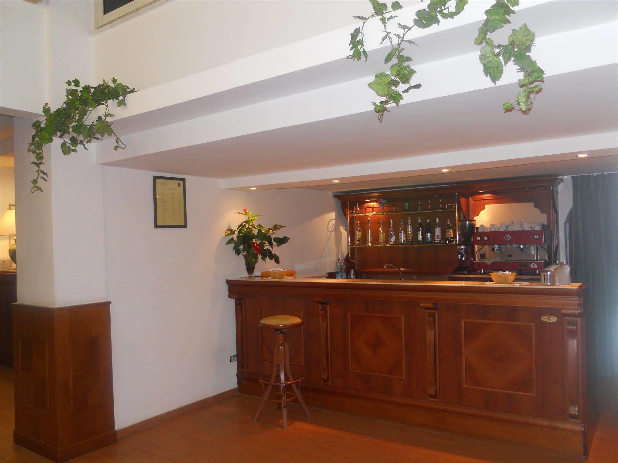 Hotel Traghetto Civitavecchia Esterno foto